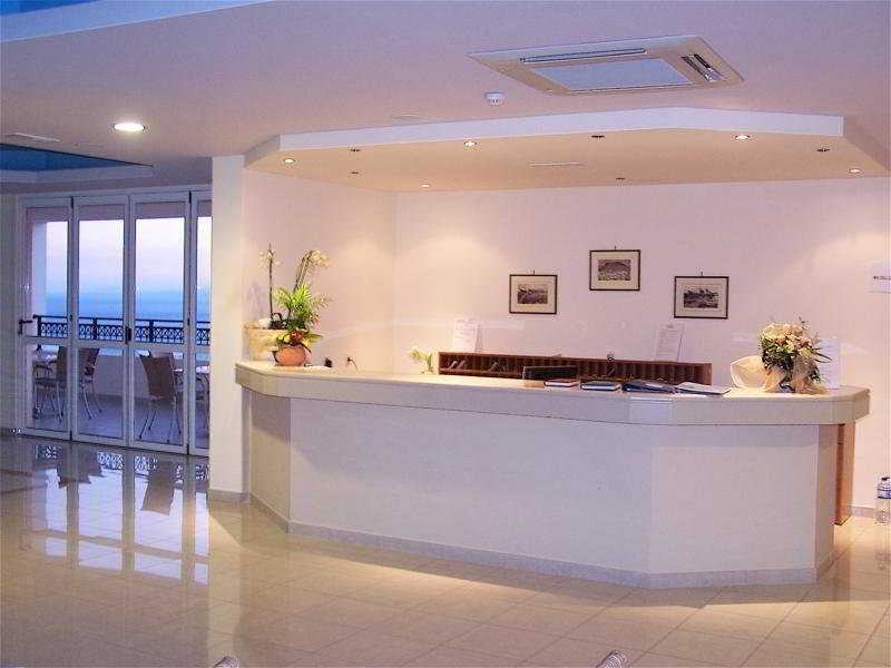 Lindos Nest Aparthotel Pefki  Exterior photo